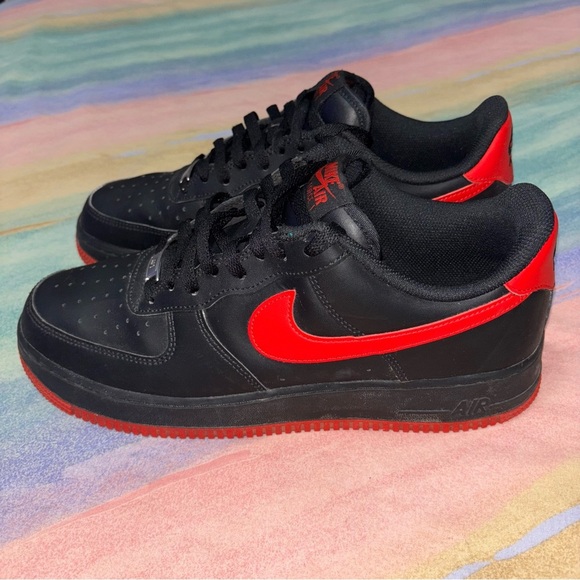 Nike Air Force 1 Low '07 Black Red Bred! Men’s size 11 - Picture 1 of 8
